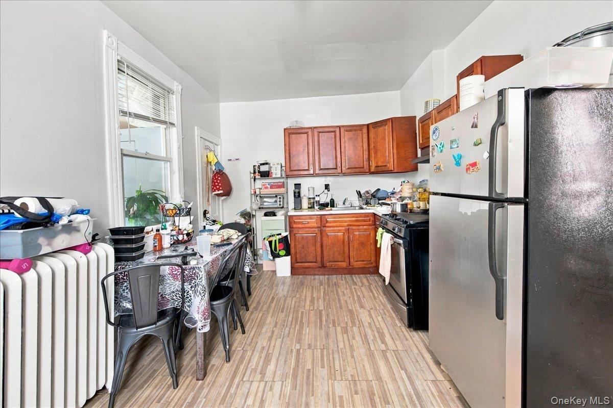 356 Riverdale Avenue, Unit 1 photo 15