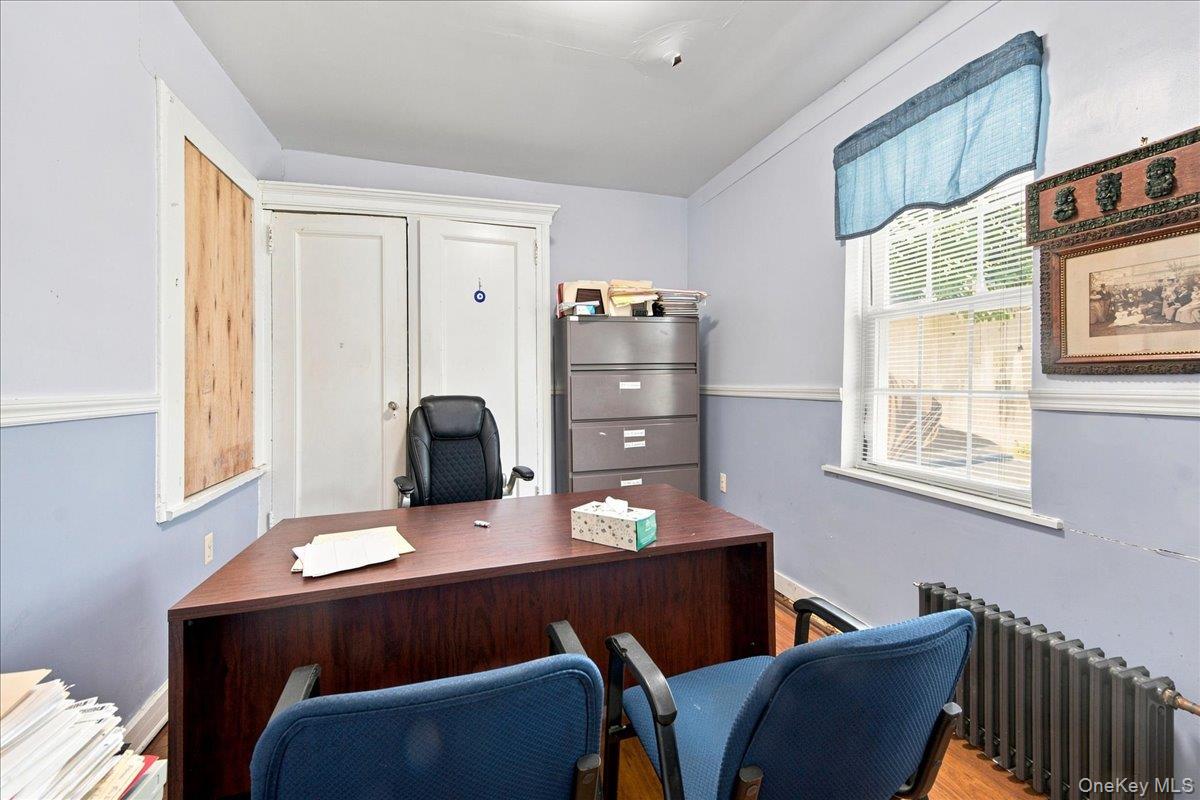 356 Riverdale Avenue, Unit 1 photo 25