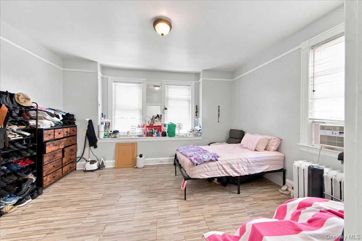 356 Riverdale Avenue, Unit 1 photo 12