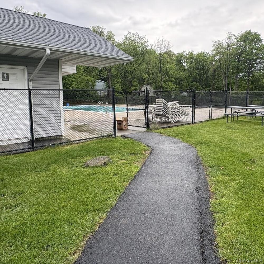 14 Lexington Hill, Unit 2 photo 5