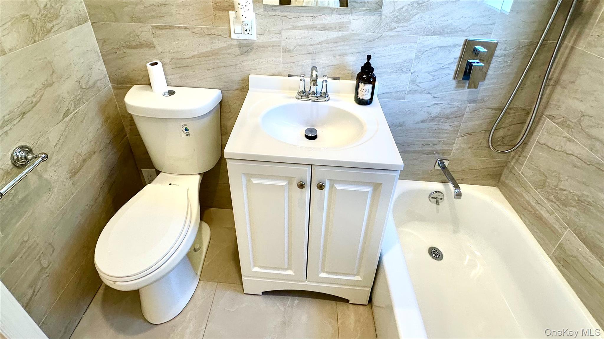 9911 Ascan Avenue – For Rent photo 17