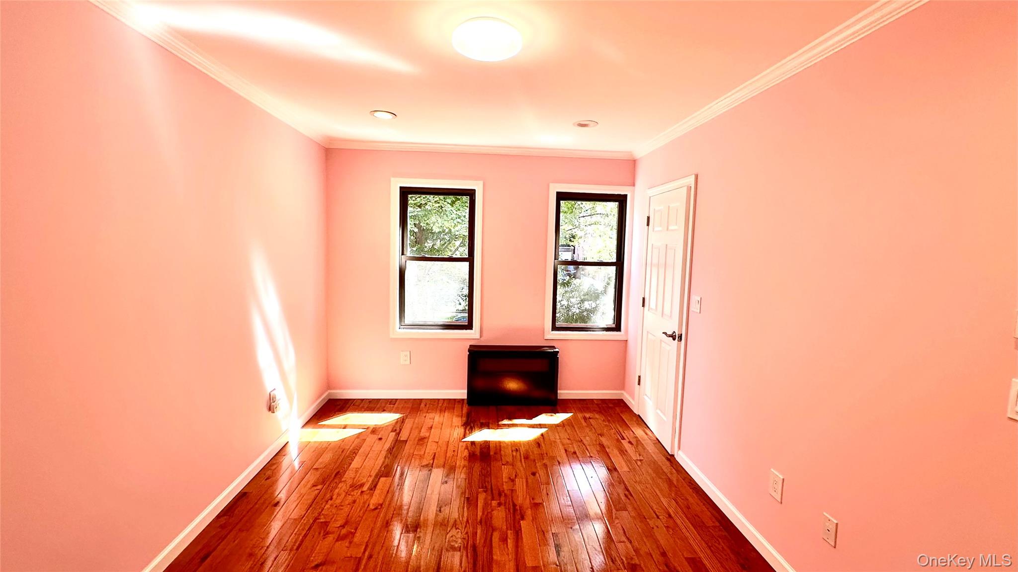 9911 Ascan Avenue – For Rent photo 6