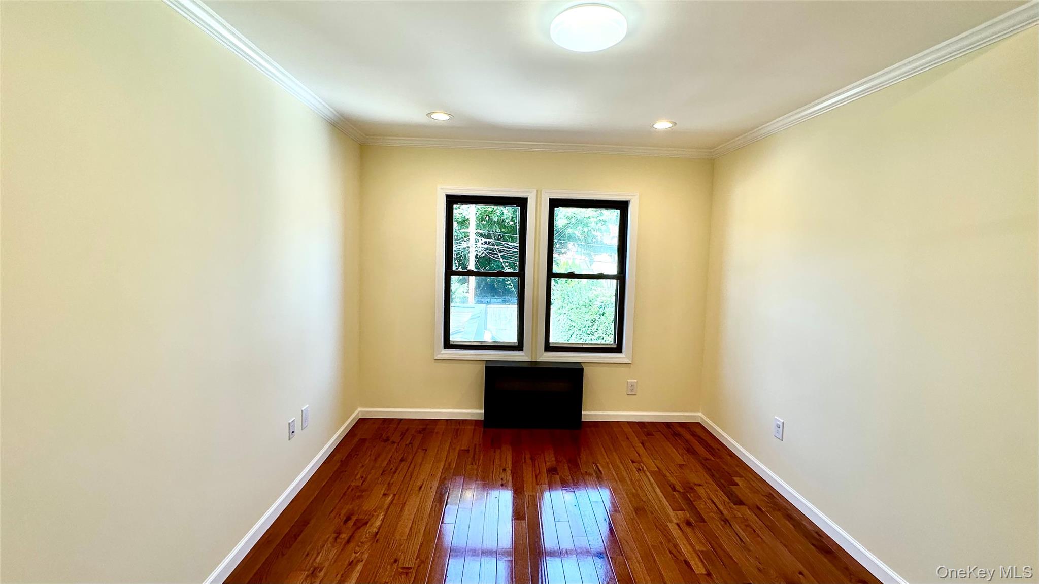 9911 Ascan Avenue – For Rent photo 3
