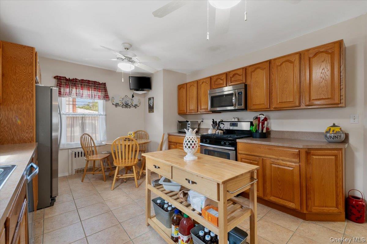 2487 Arthur Court – For Sale photo 14