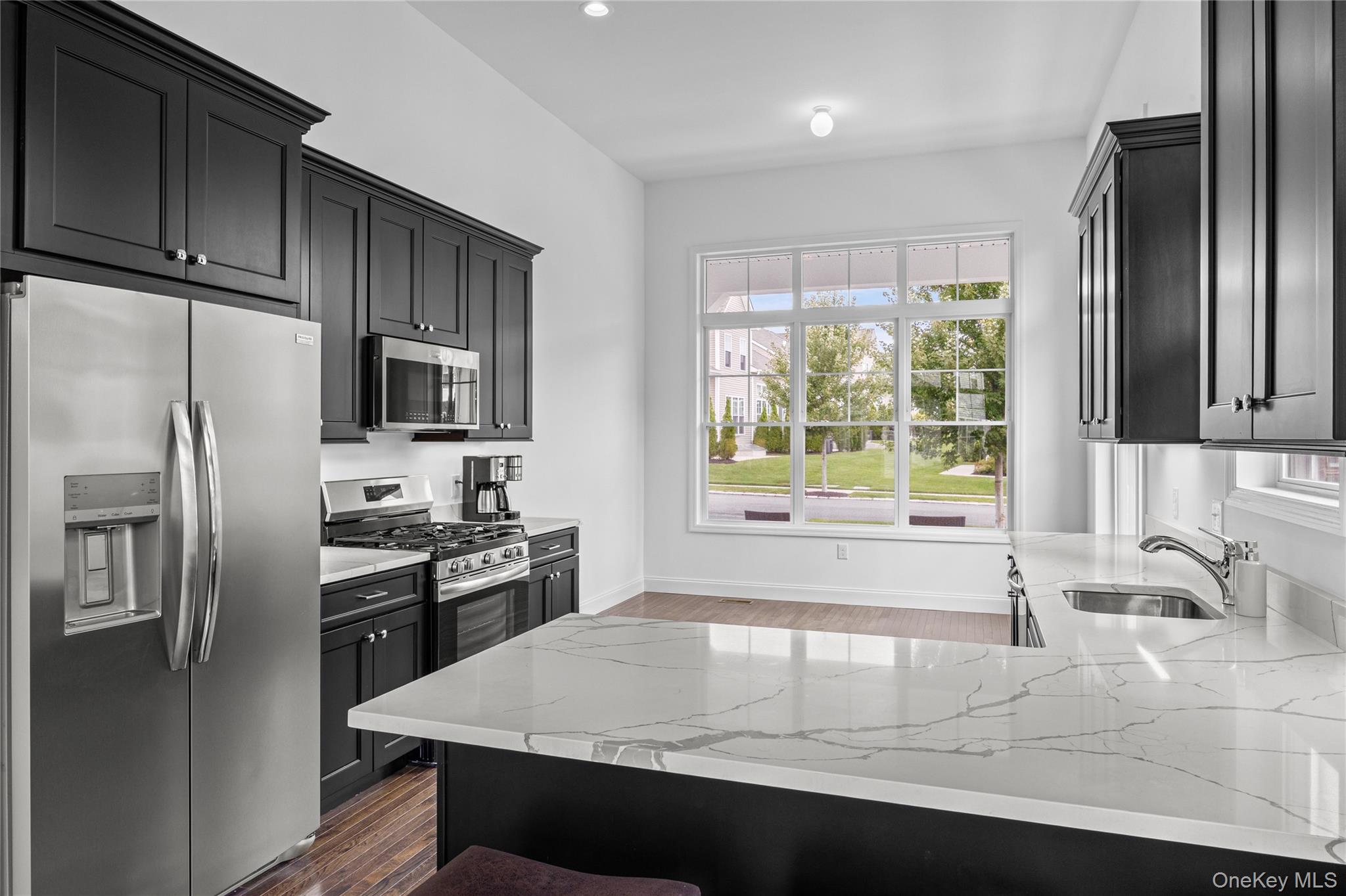 341 Aliana Avenue – For Sale photo 6