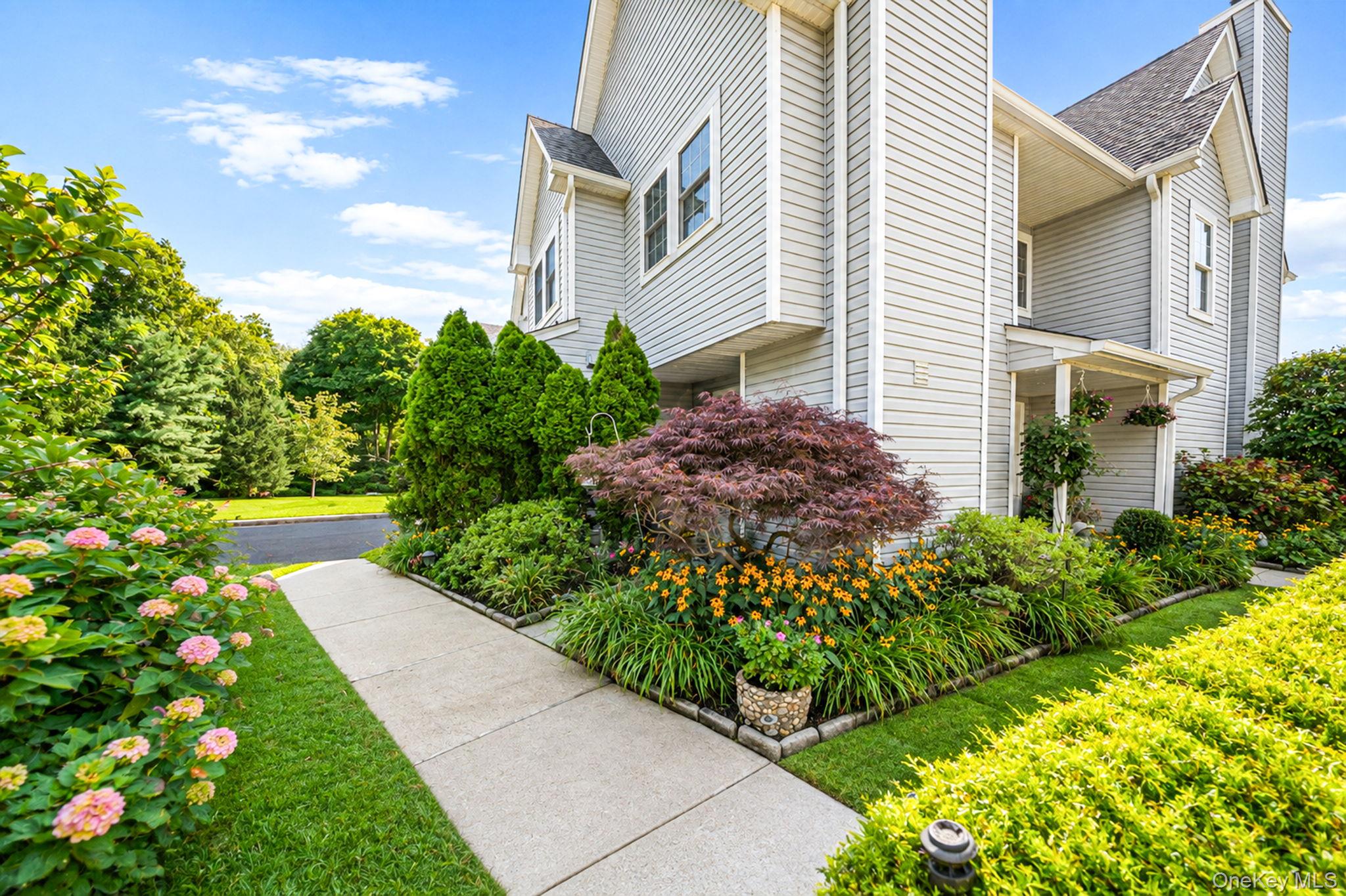 112 Erin Lane – For Sale photo 2