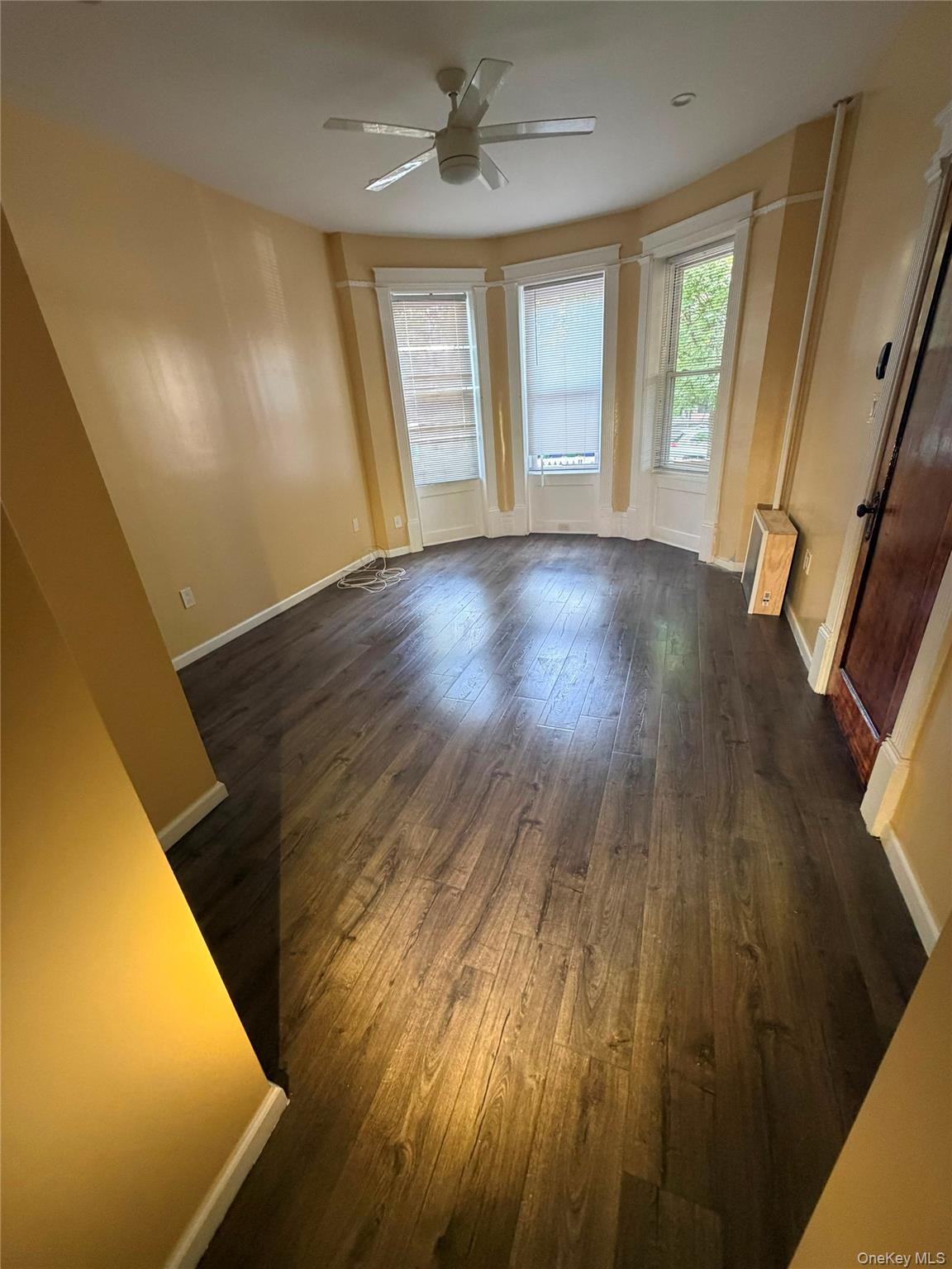 27 Stephens Court, Unit 1F photo 2
