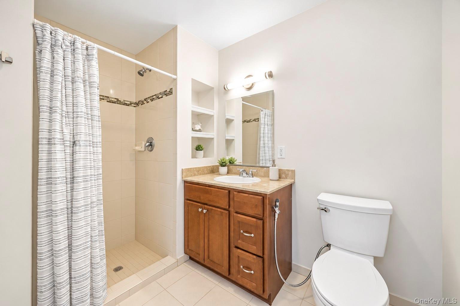 106 Weatherby Lane – For Sale photo 11