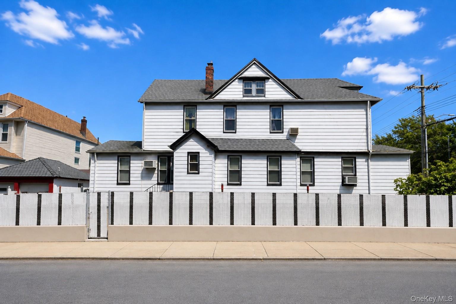 117-05 111th Avenue – For Sale photo 3