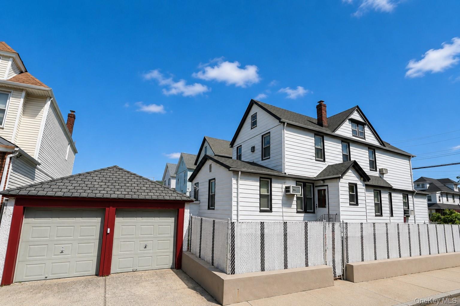 117-05 111th Avenue – For Sale photo 5