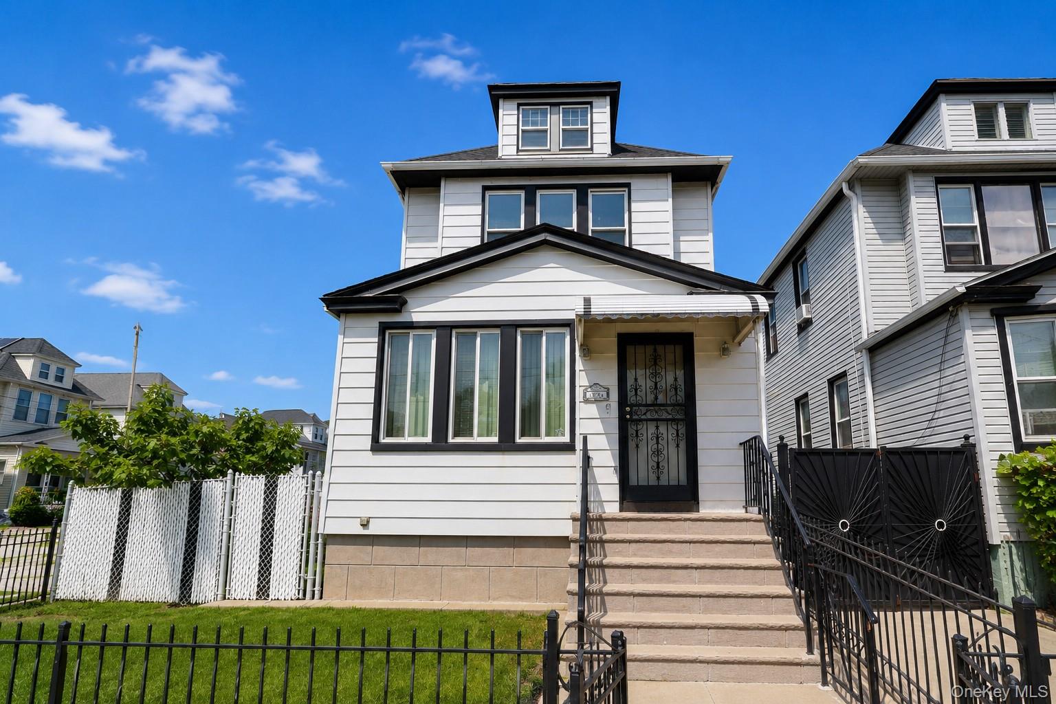 117-05 111th Avenue – For Sale photo 2