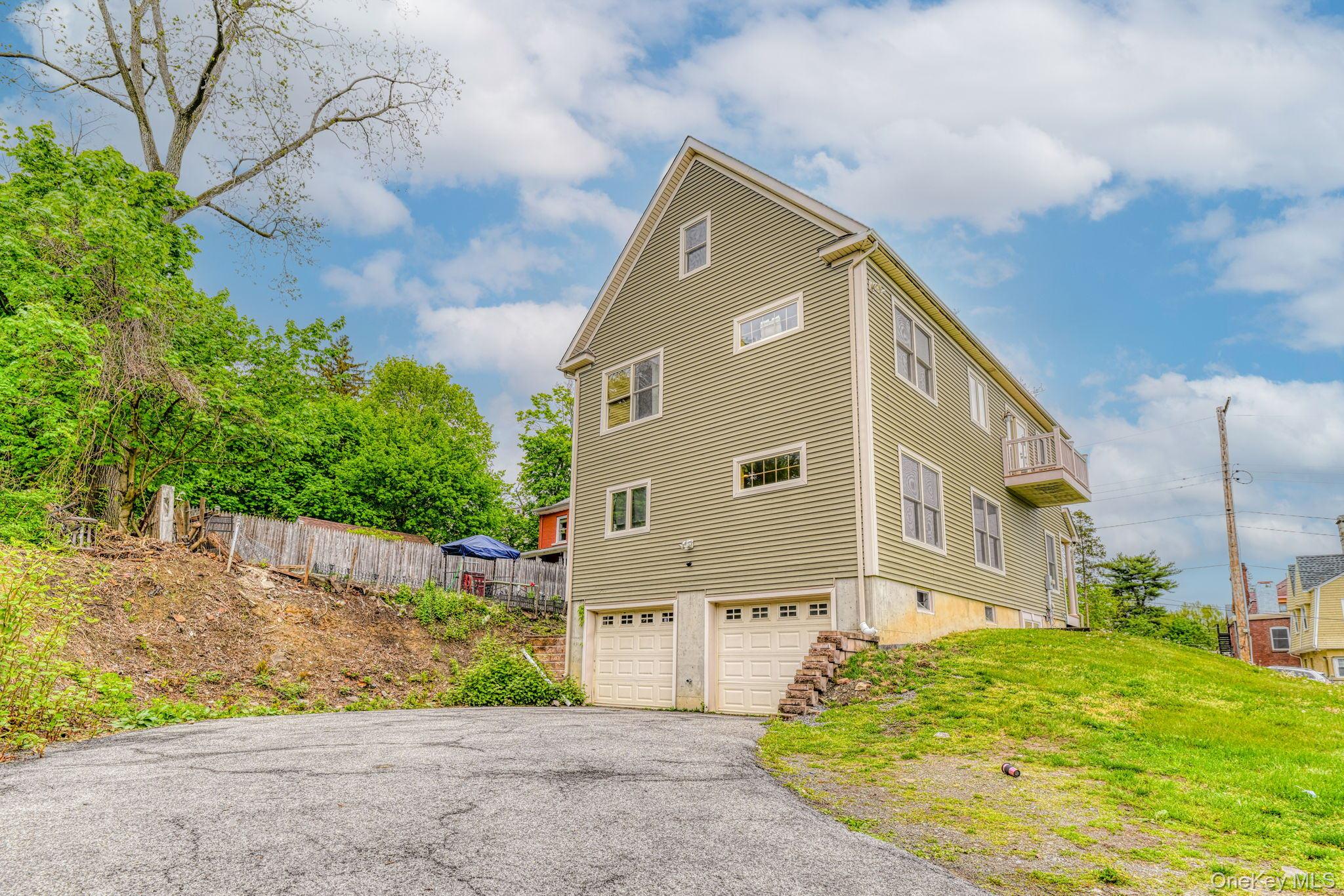 81 Nicoll Street – For Rent photo 3