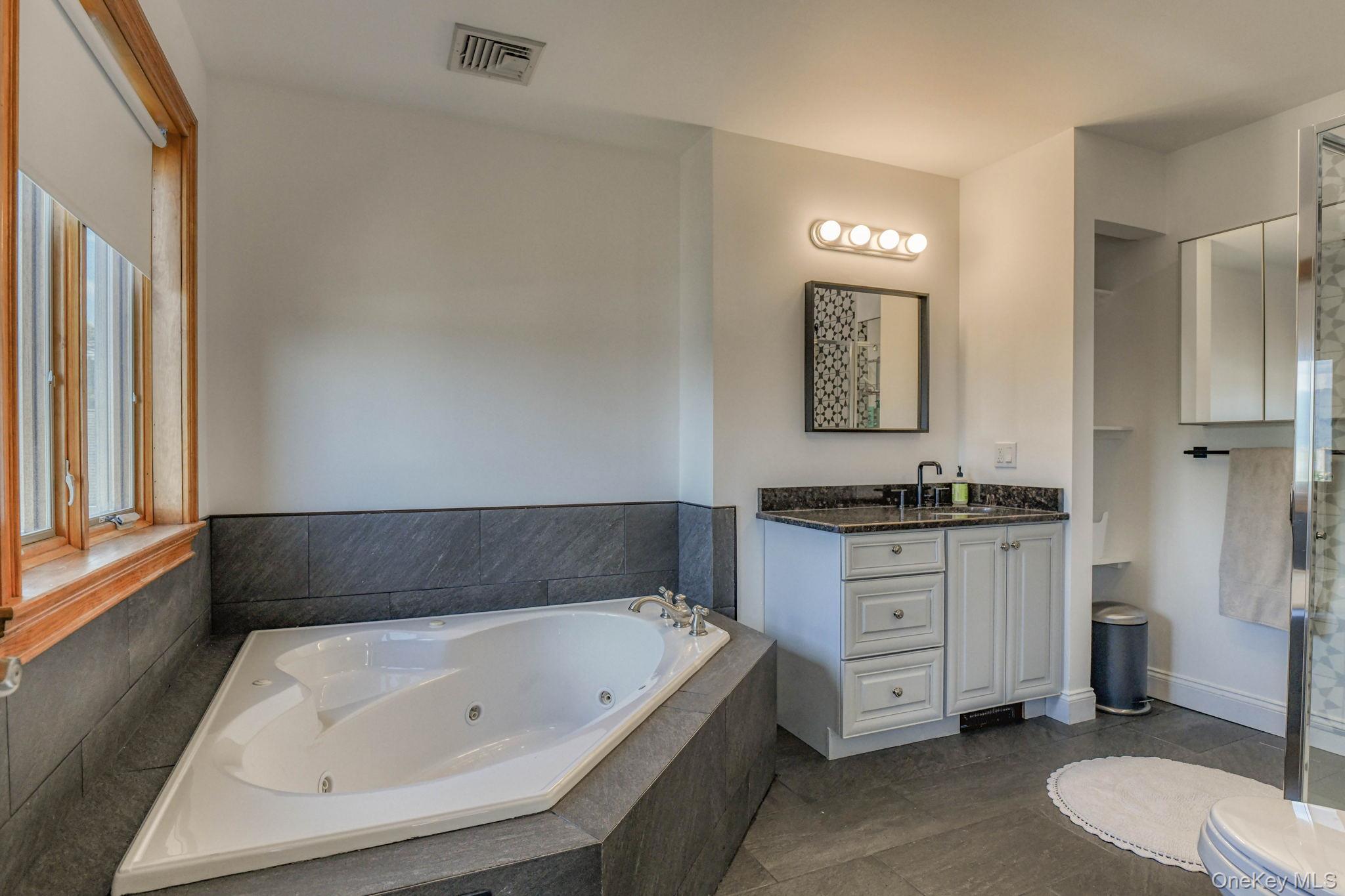 81 Nicoll Street – For Rent photo 27