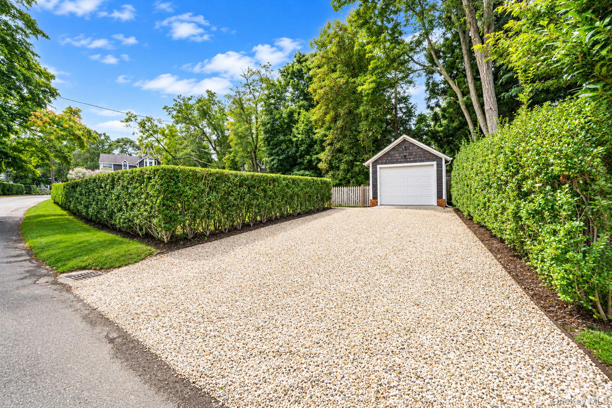 13 Spring Garden Avenue – For Sale photo 47