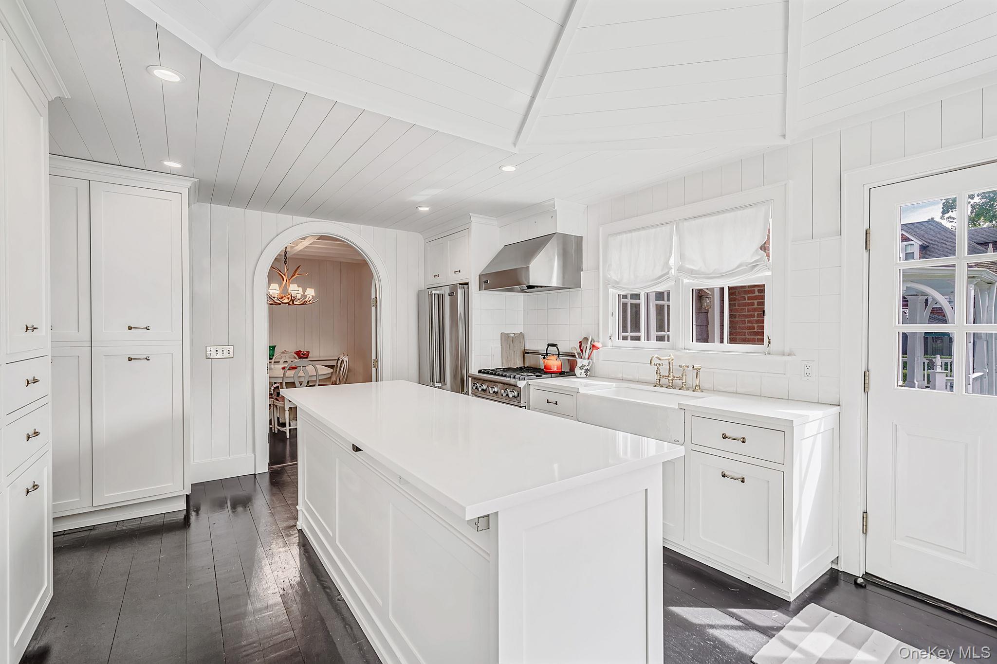 13 Spring Garden Avenue – For Sale photo 20