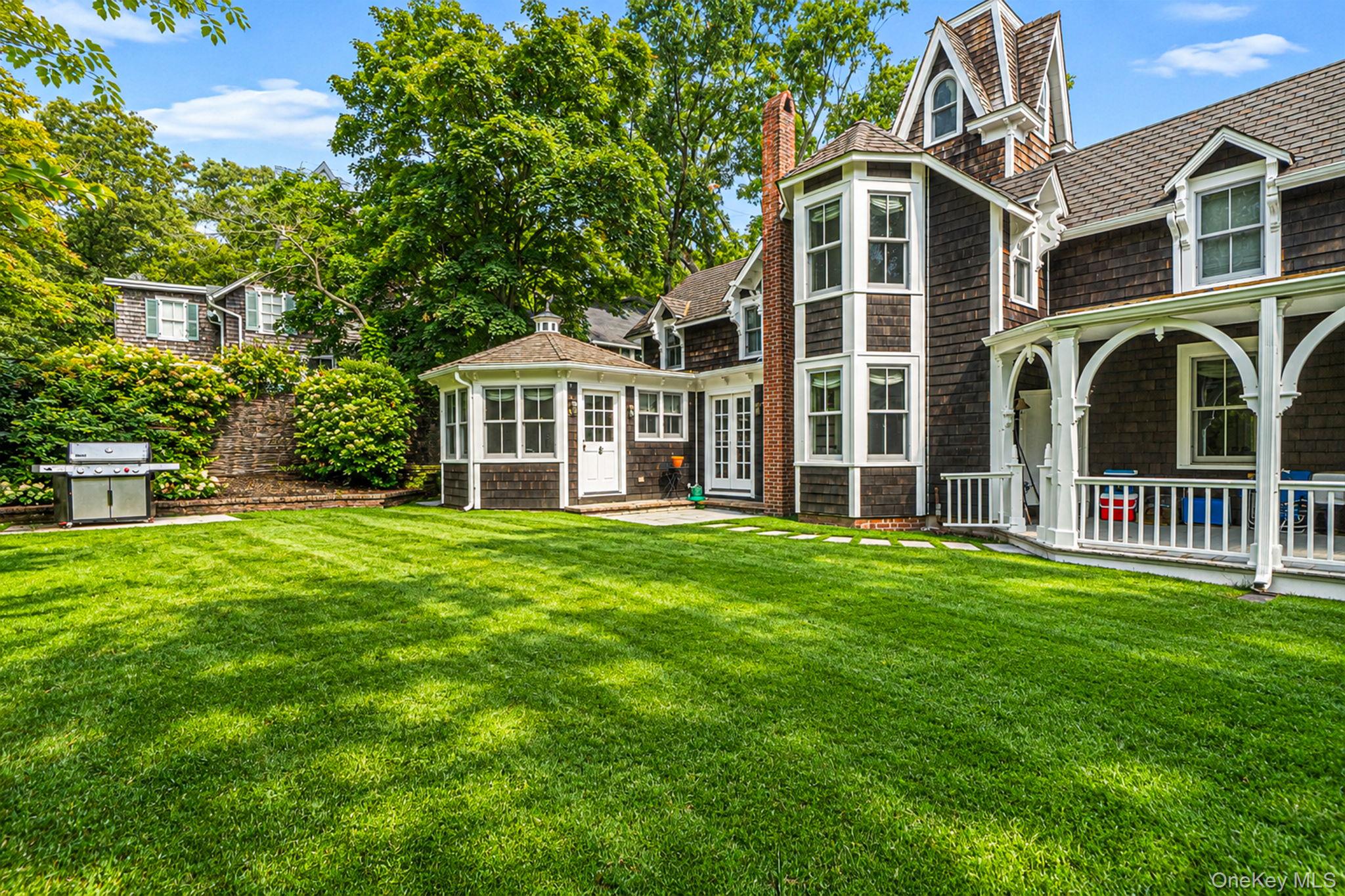 13 Spring Garden Avenue – For Sale photo 44