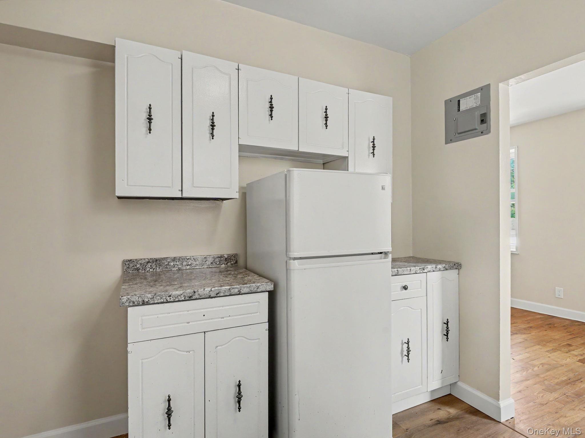 30 E Hartsdale Avenue, Unit 3E photo 12