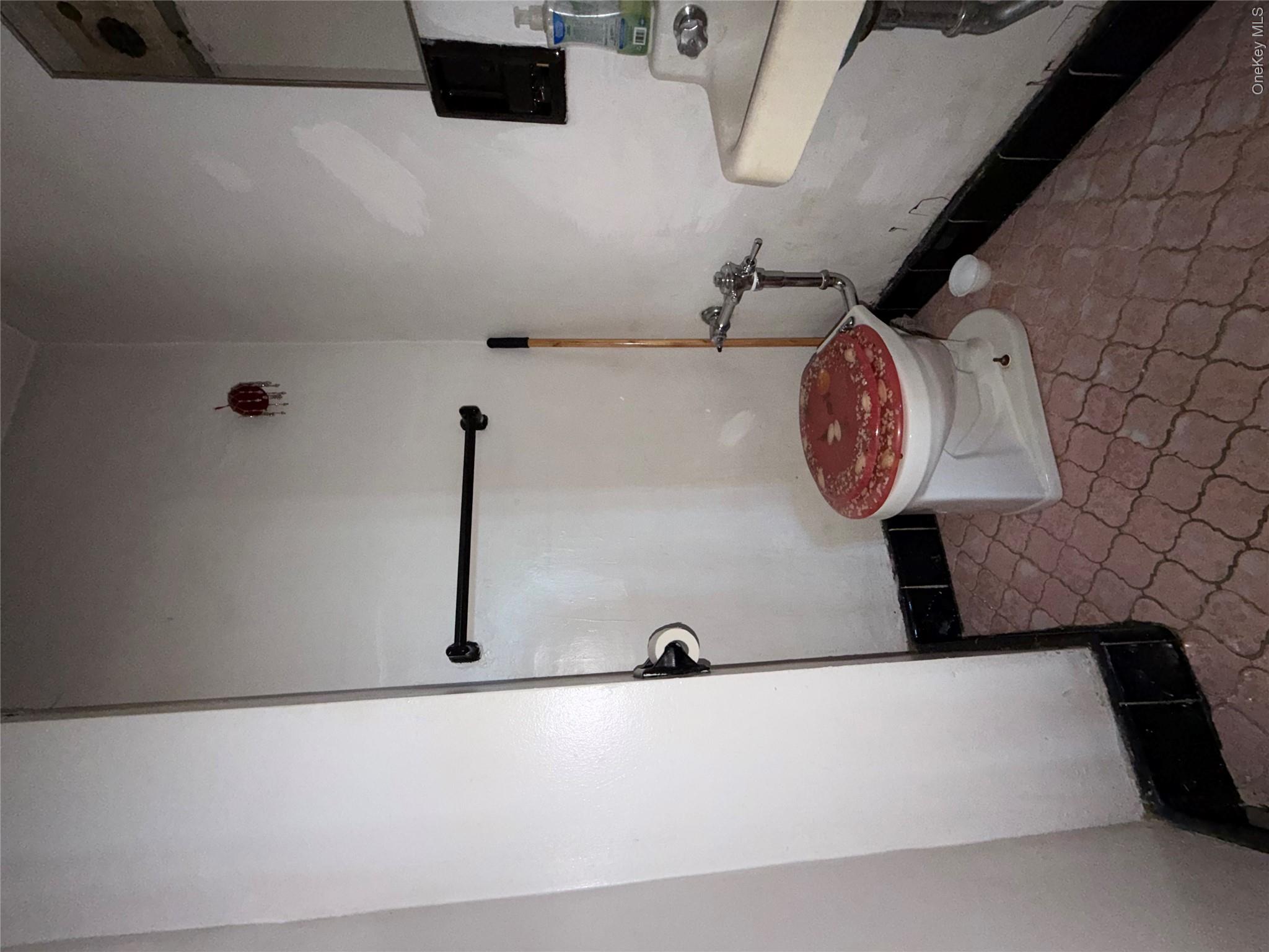 33-04 Junction Blvd, Unit 6L photo 10