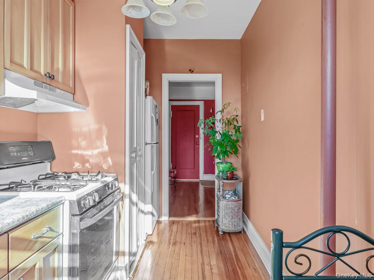 30 Shipherd Avenue, Unit 9B photo 10