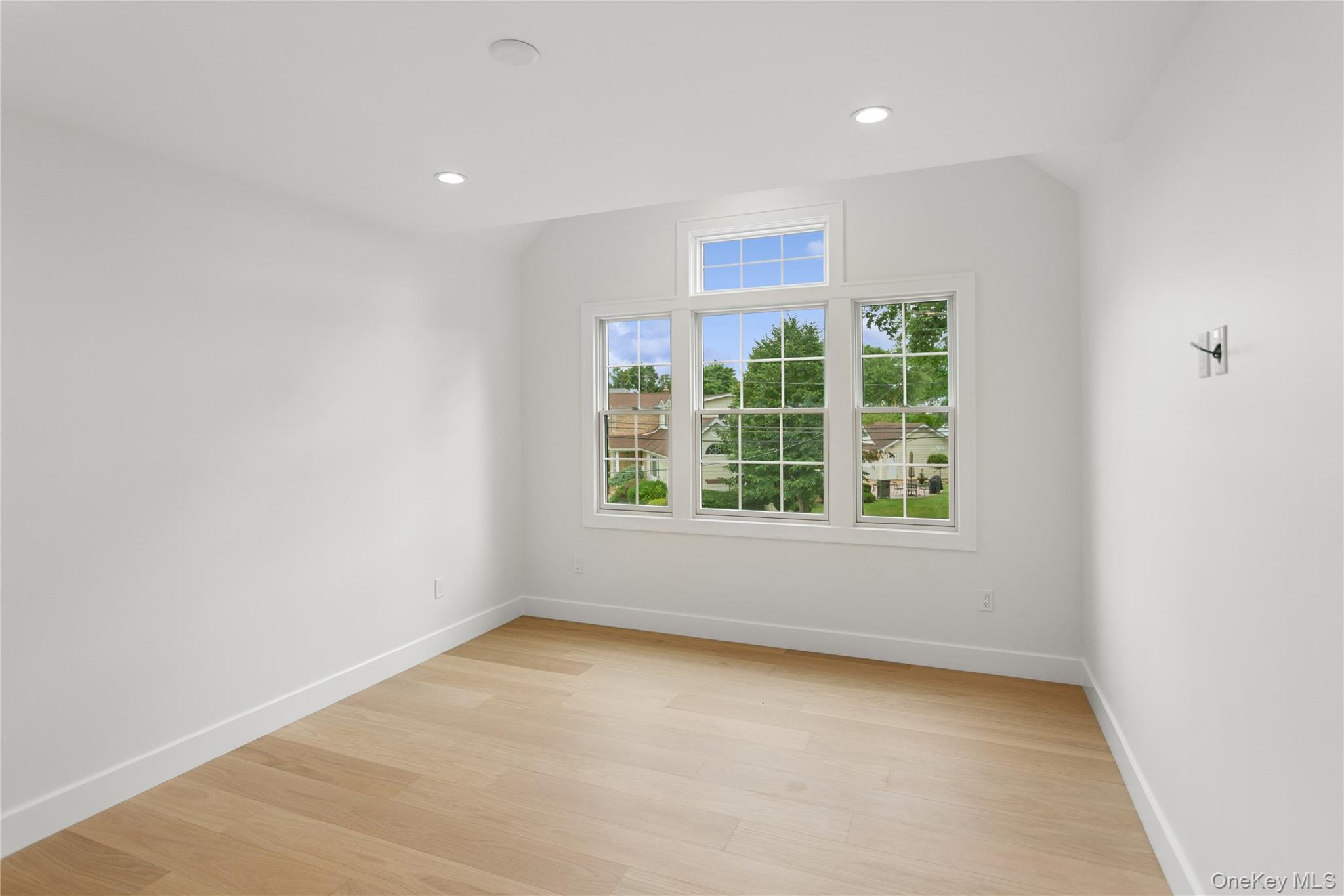 1438 Dewey Avenue – For Sale photo 30