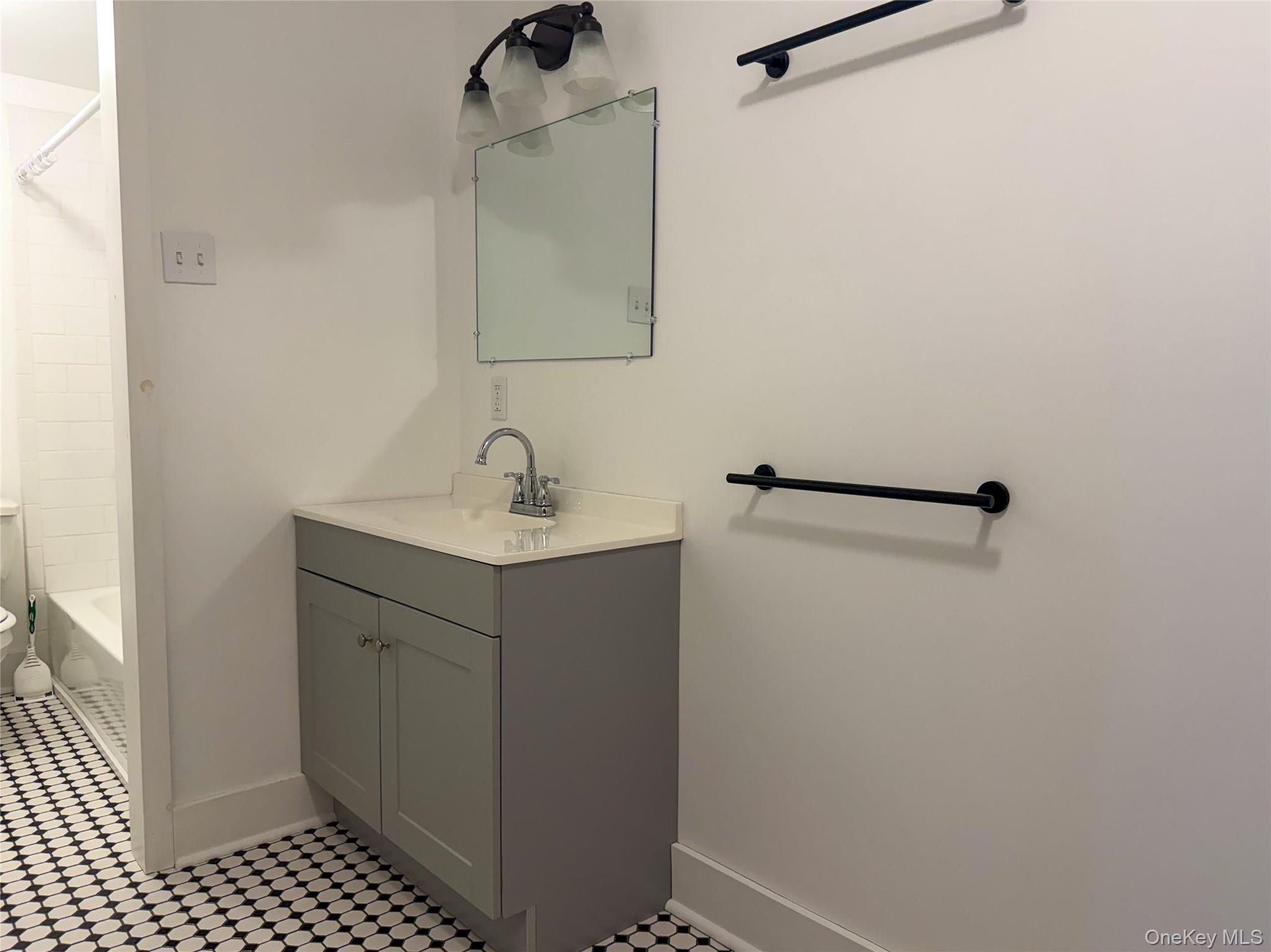 5 North Road, Unit 2A photo 16