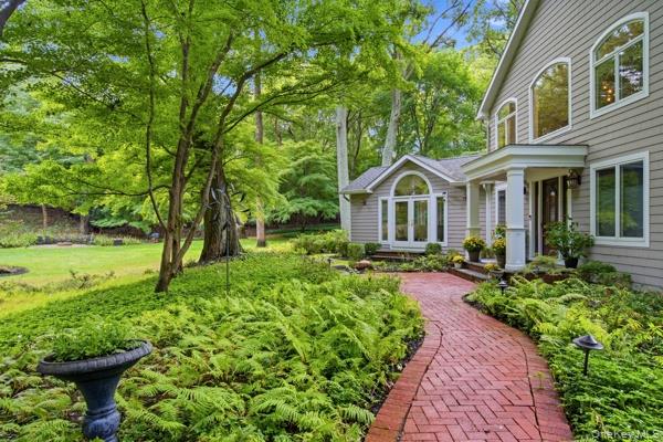29 Farm Road – For Sale photo 3