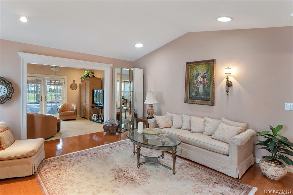 41 Madison Circle – For Sale photo 13