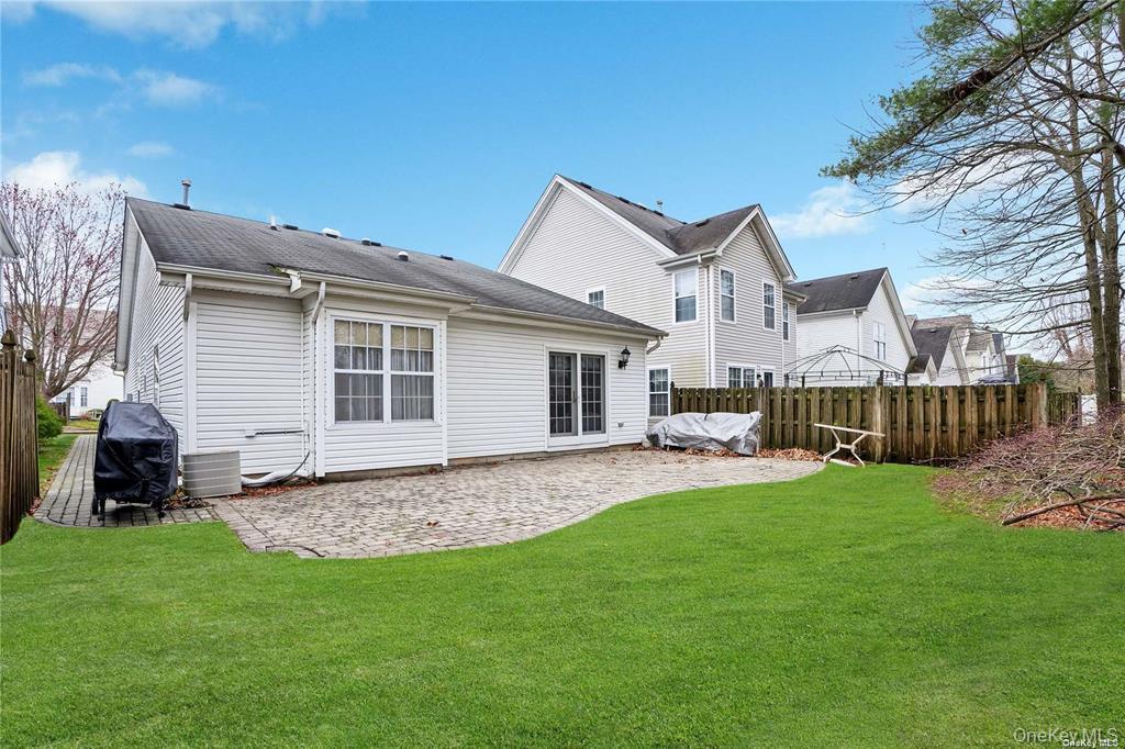 41 Madison Circle – For Sale photo 3