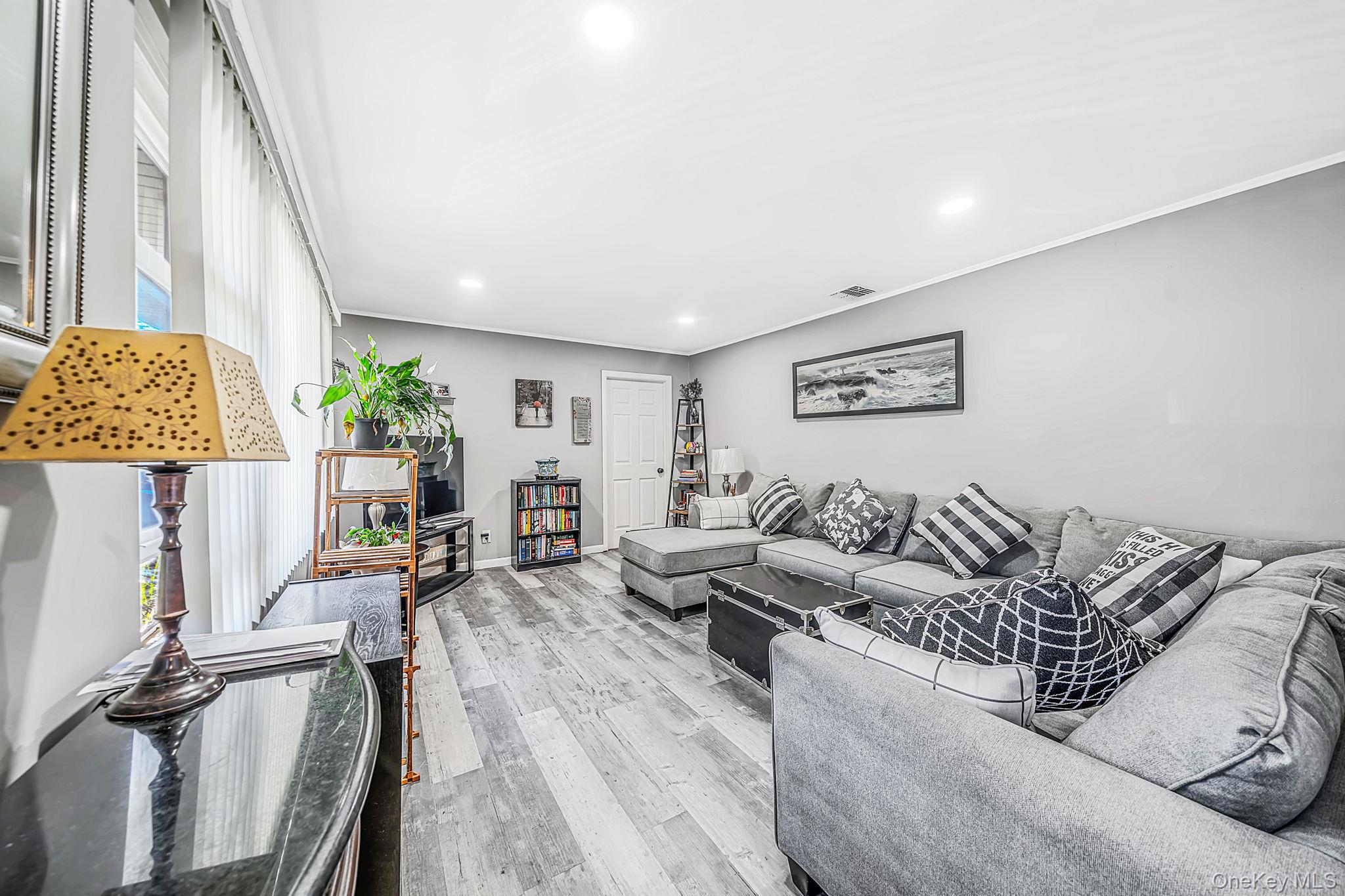 1528 Baldwin Boulevard – For Sale photo 4