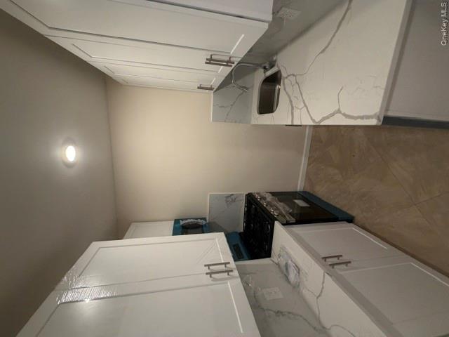 6219 Myrtle Avenue – For Rent photo 9