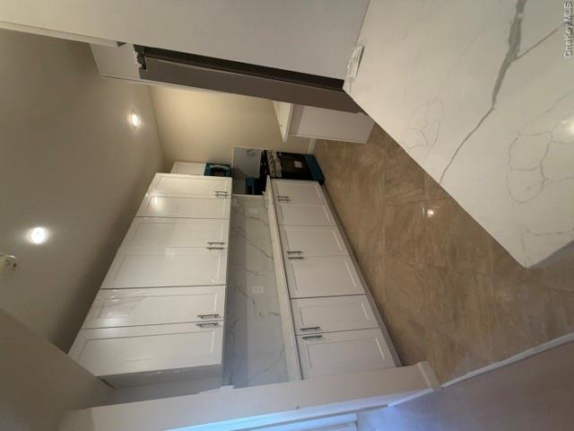 6219 Myrtle Avenue – For Rent photo 8