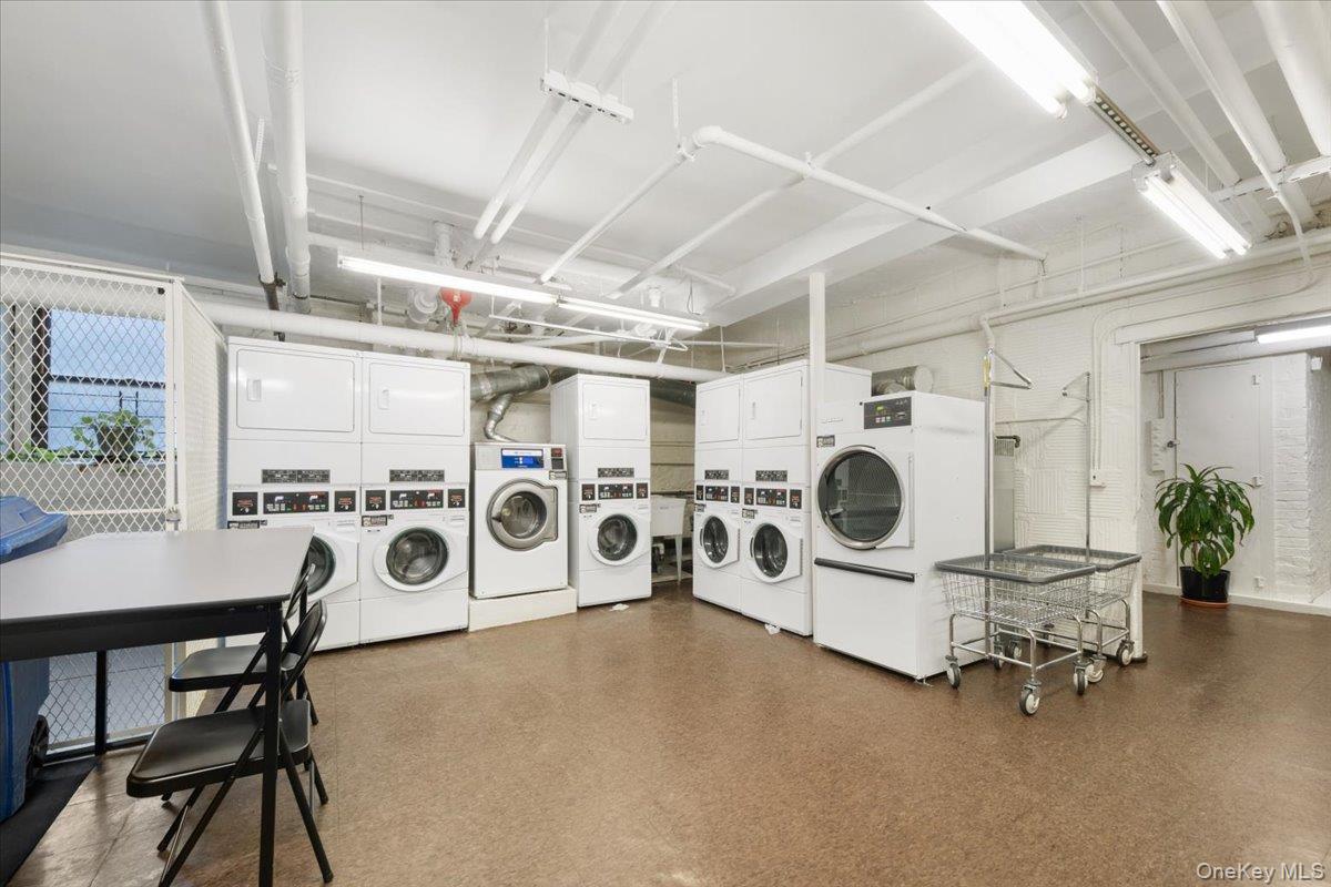 30 Windsor Terrace, Unit AA1 photo 21