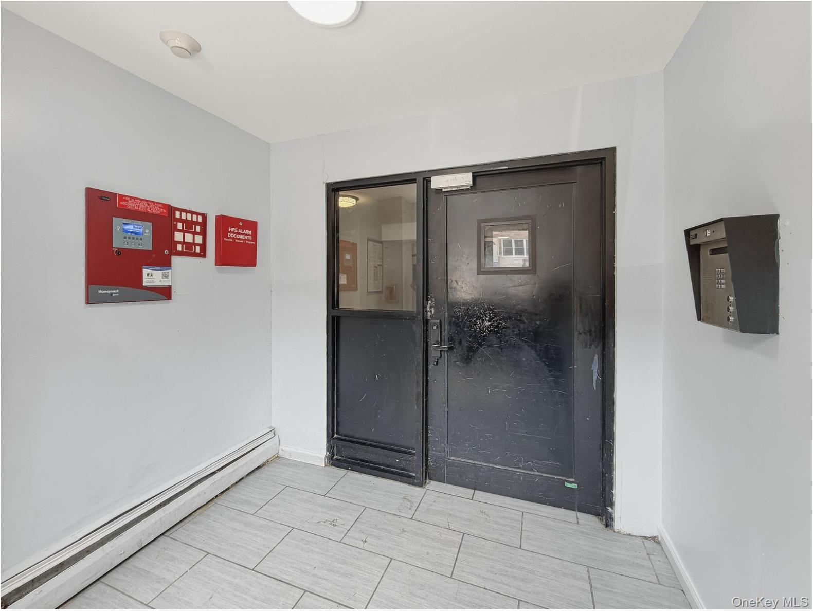 715 E 214th Street – For Sale photo 4
