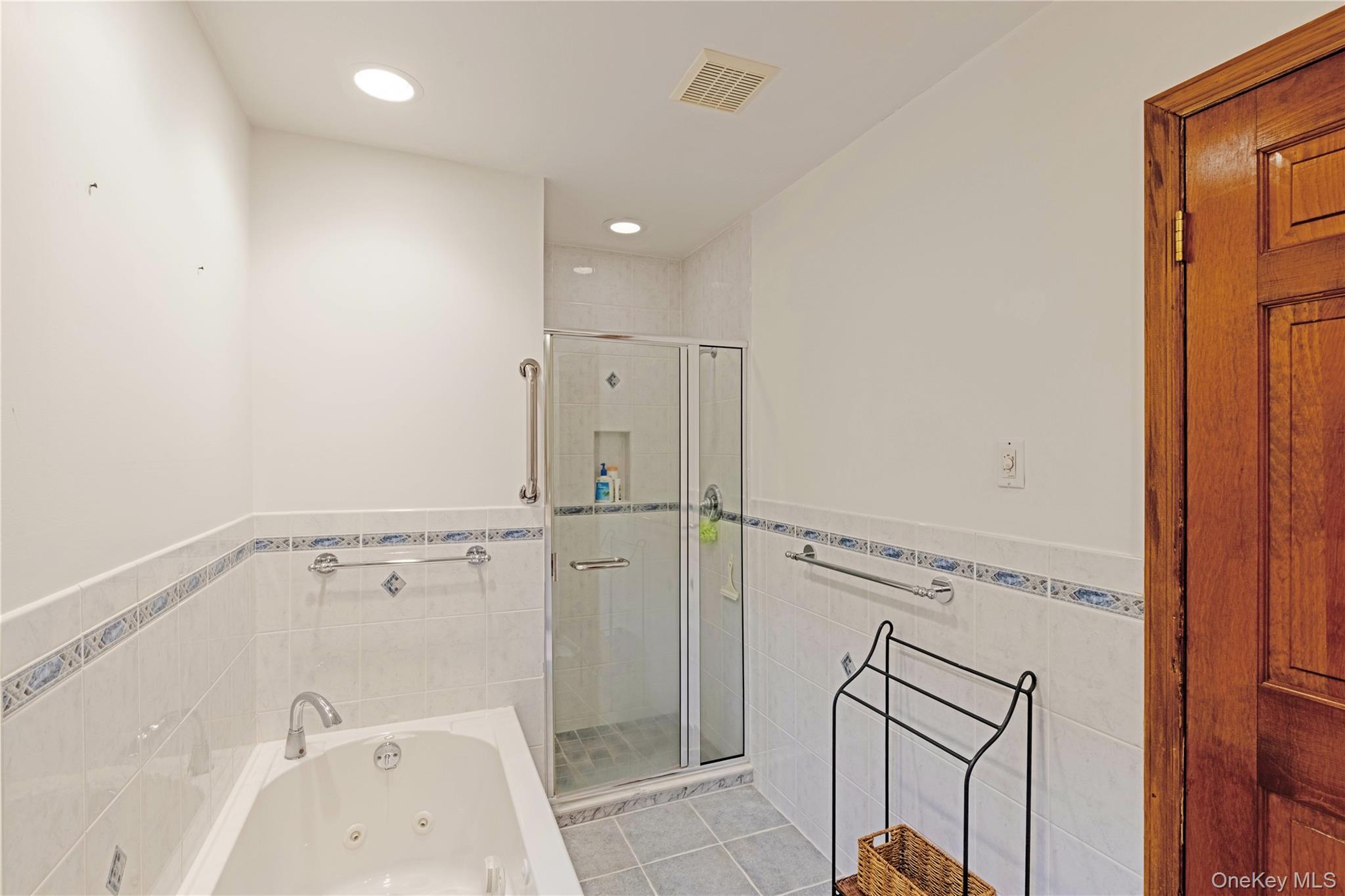 16 North Road – For Sale photo 22