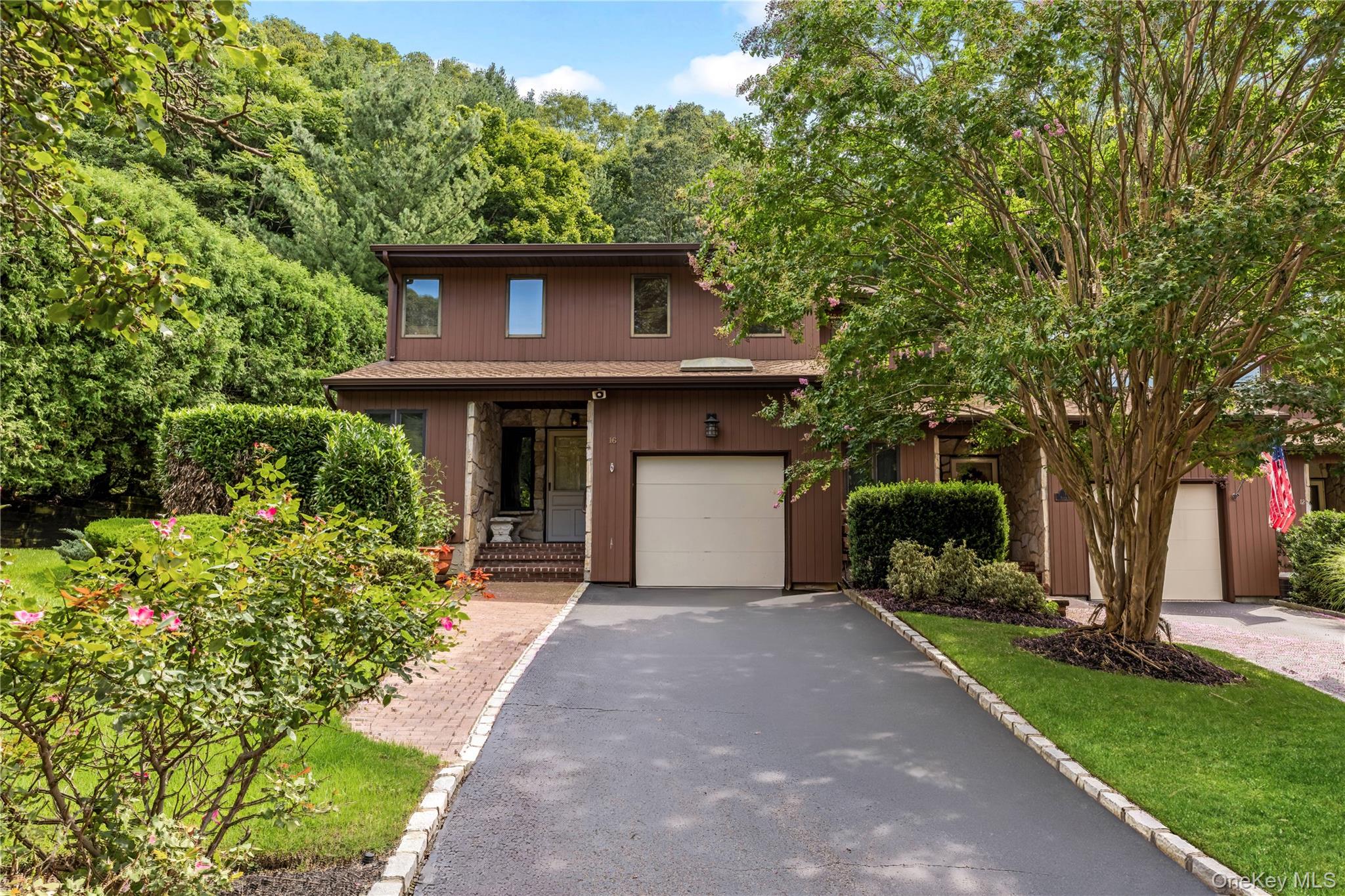 16 North Road – For Sale photo 2