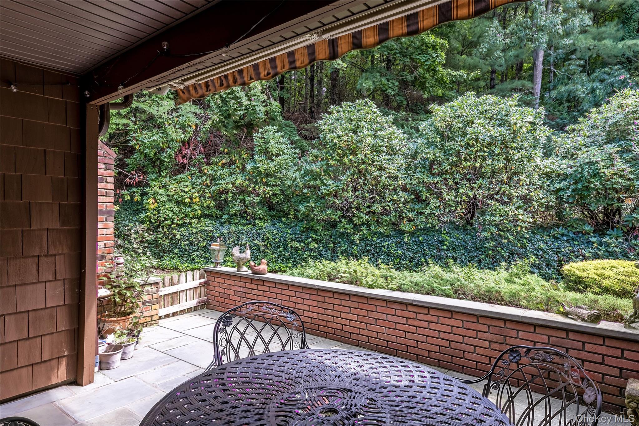 16 North Road – For Sale photo 24