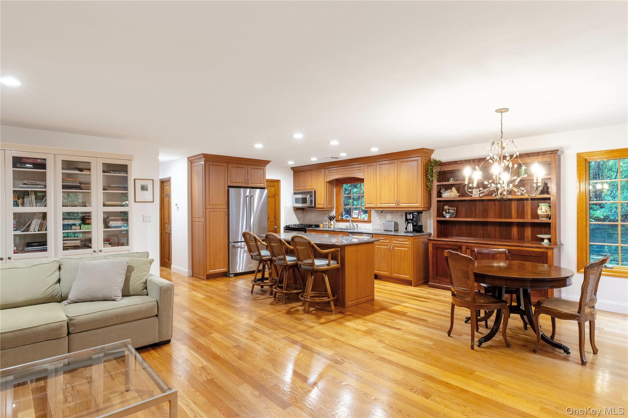 16 North Road – For Sale photo 11