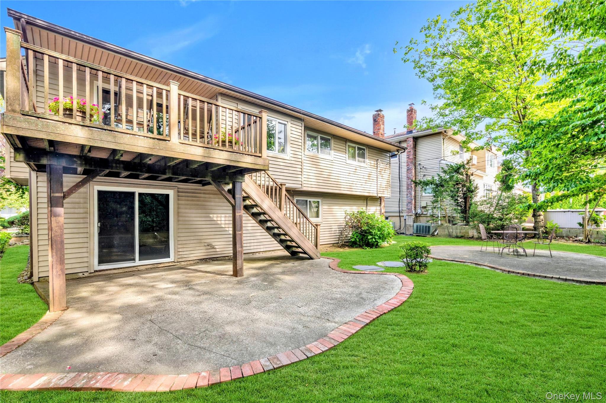 22 Valley Lane W – For Sale photo 23
