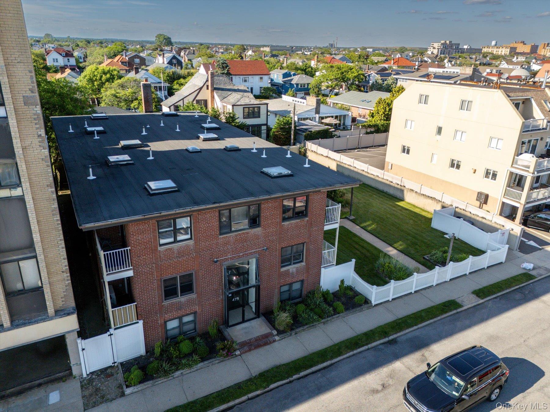 475 W Broadway, Unit 1A photo 12