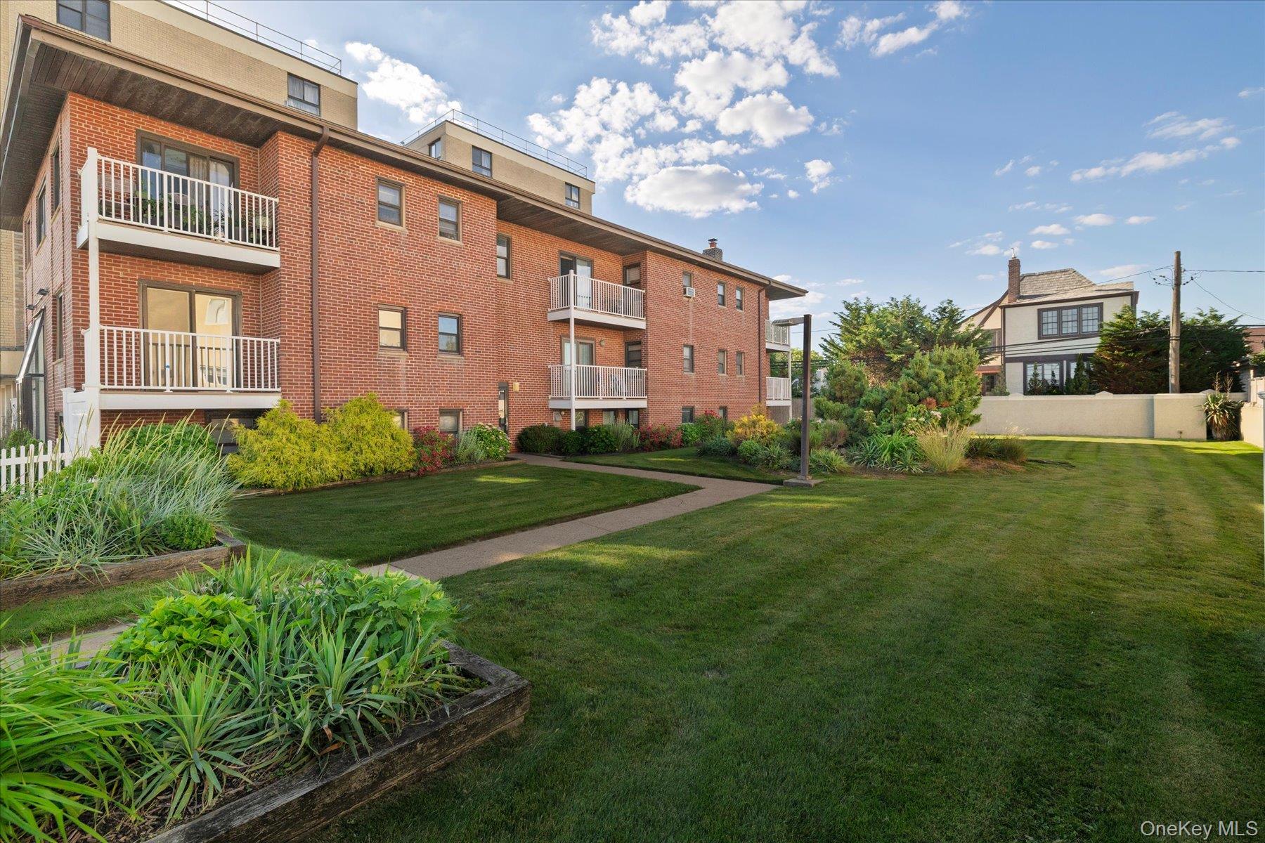 475 W Broadway, Unit 1A photo 11