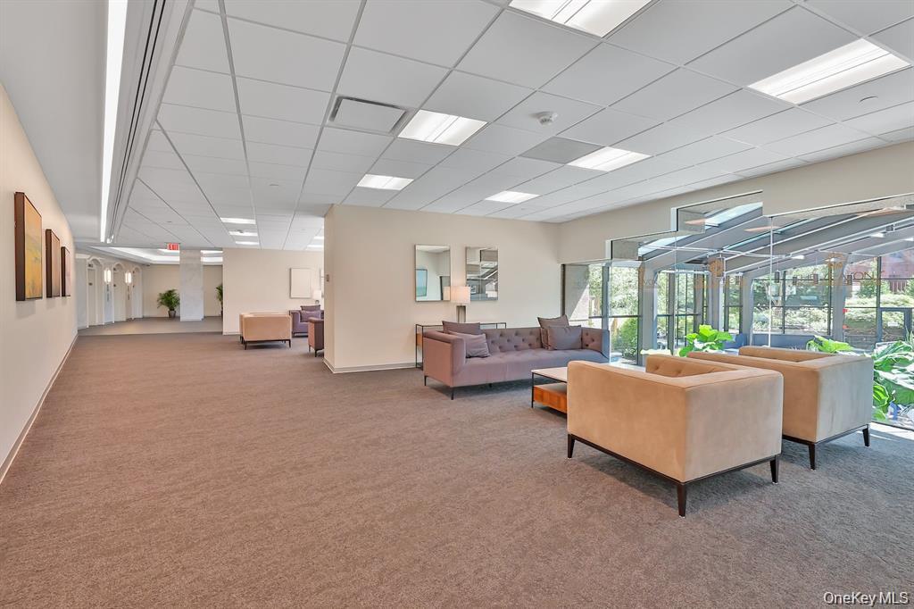 4 Martine Avenue, Unit 221 photo 4