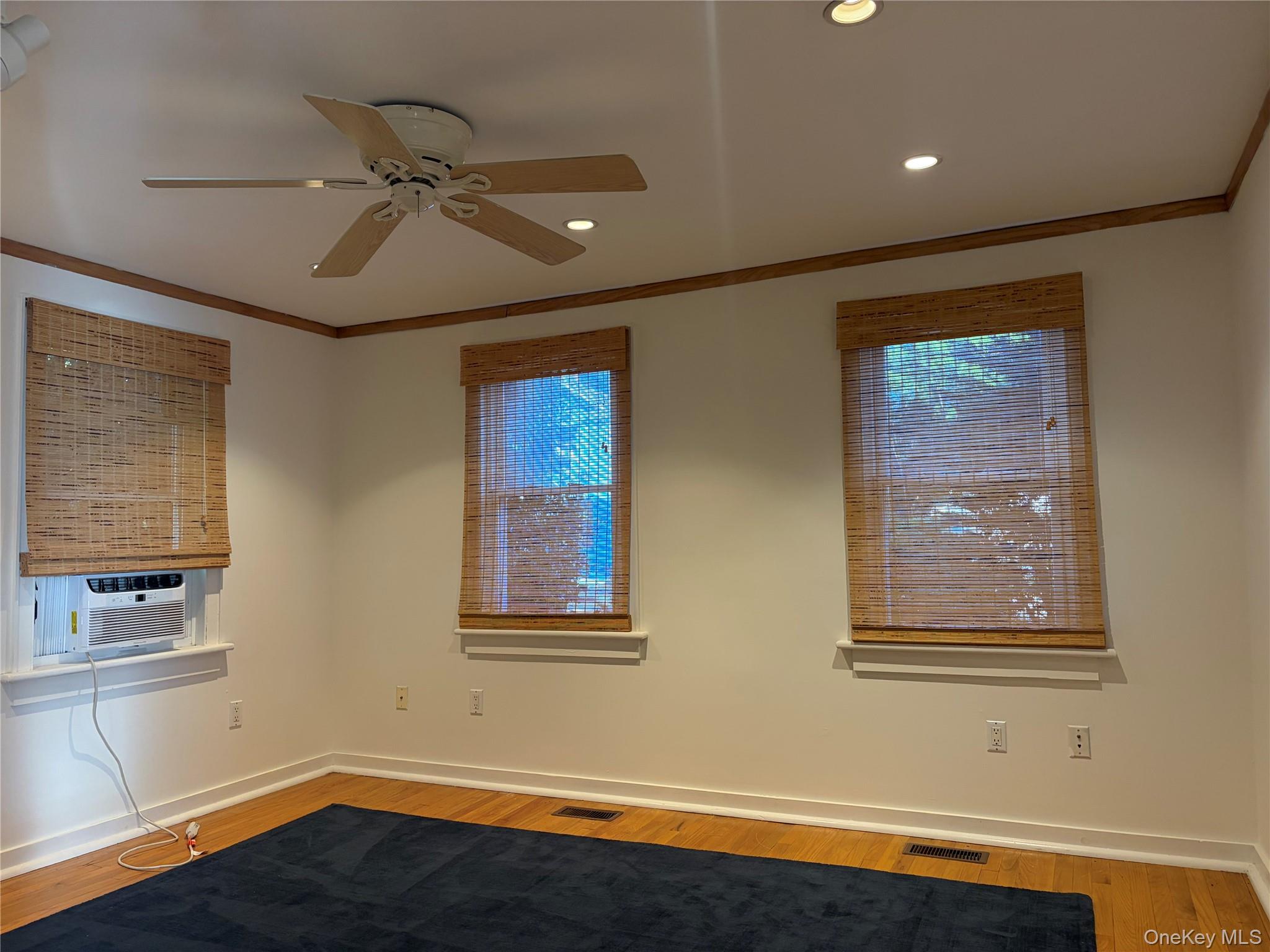 549 Main Road, Unit B photo 8