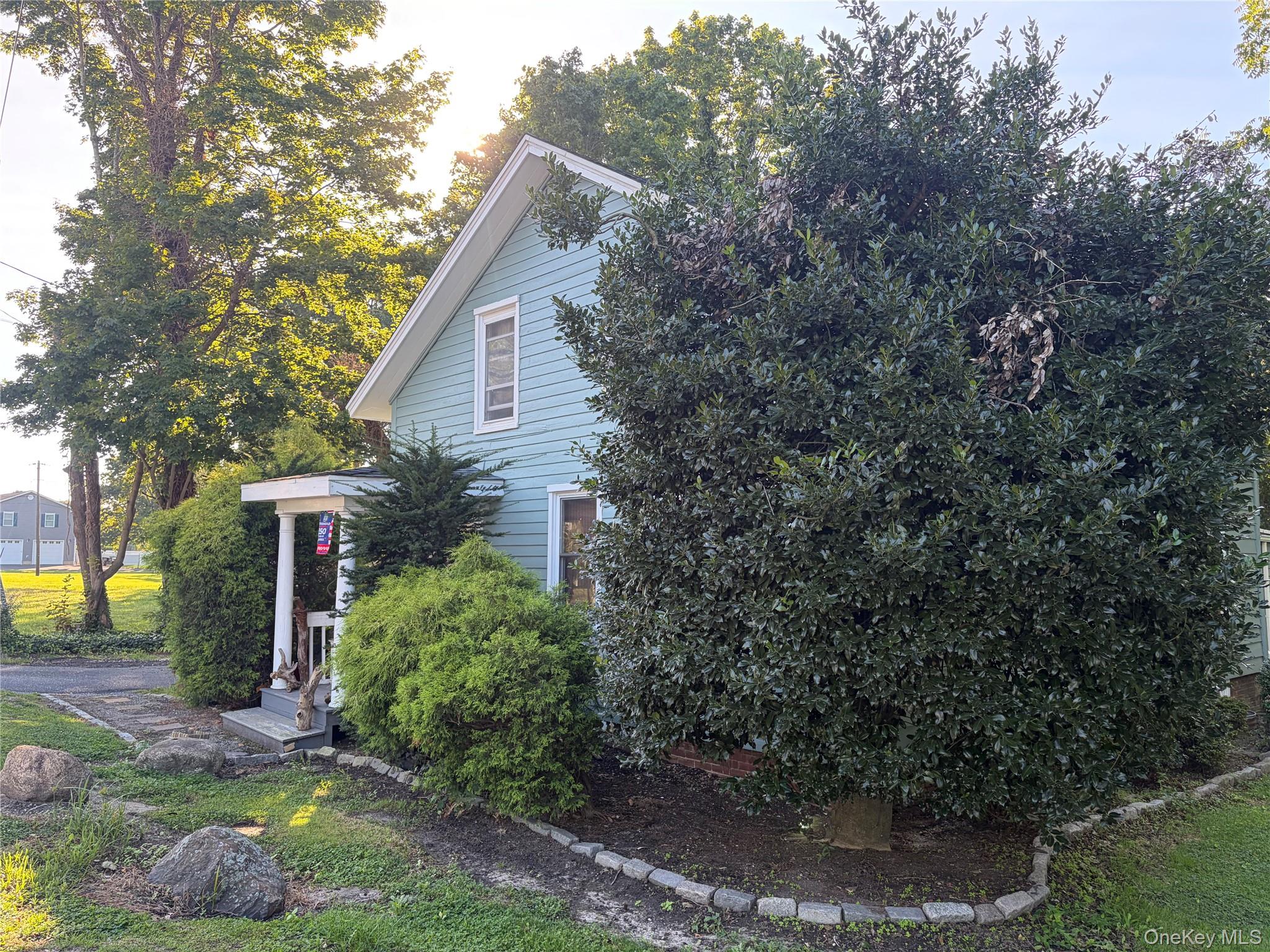 549 Main Road, Unit B