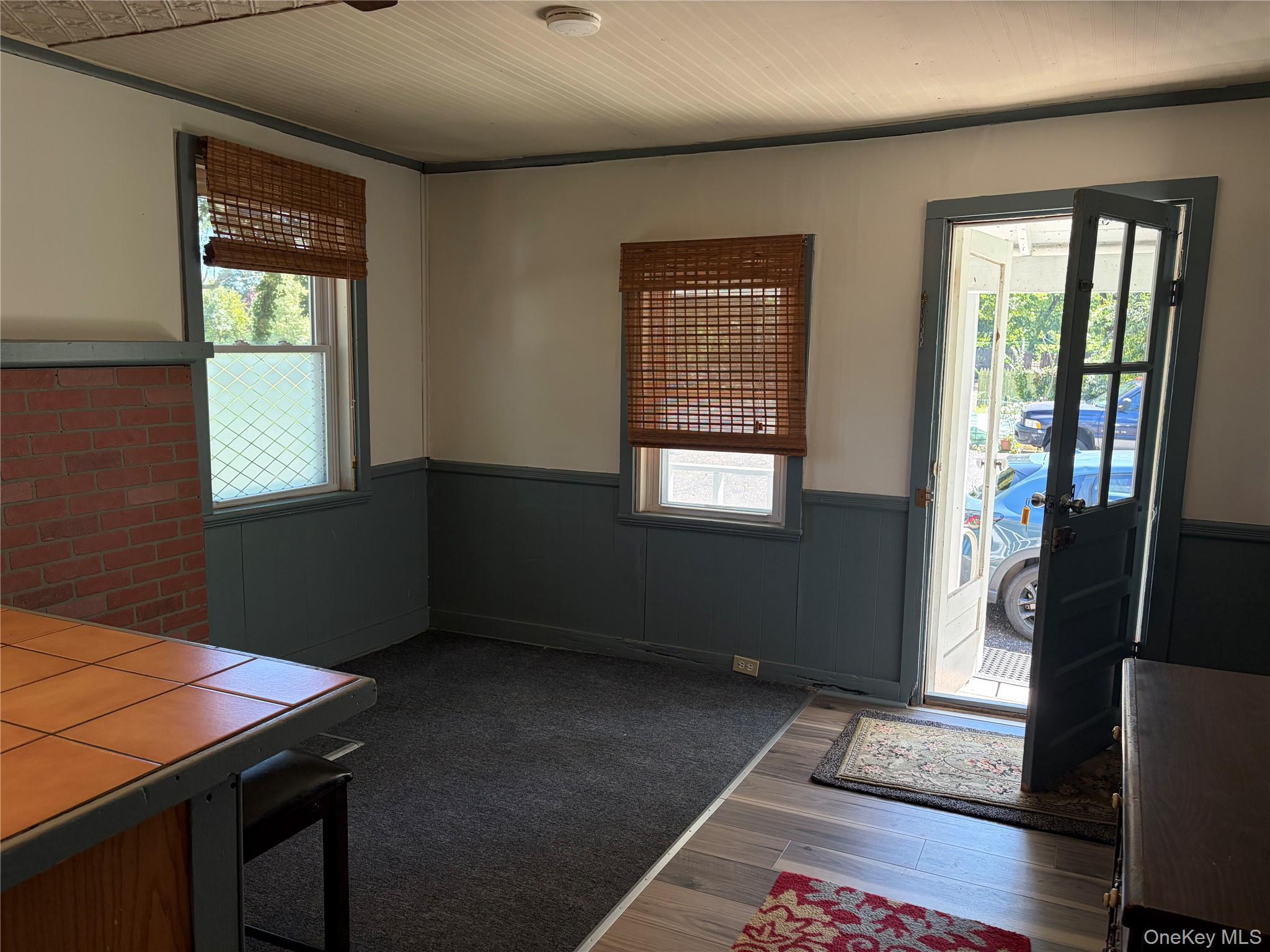 549 Main Road, Unit B photo 5