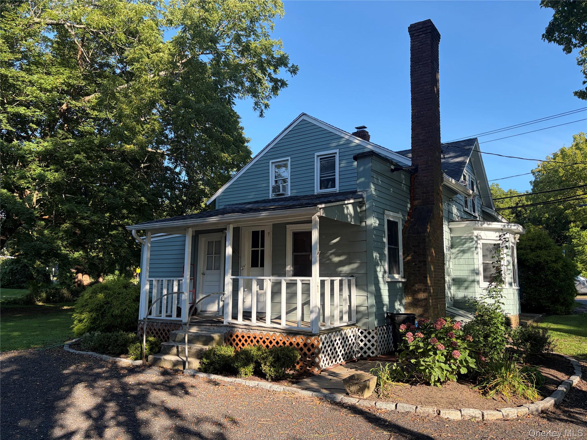 549 Main Road, Unit B photo 2