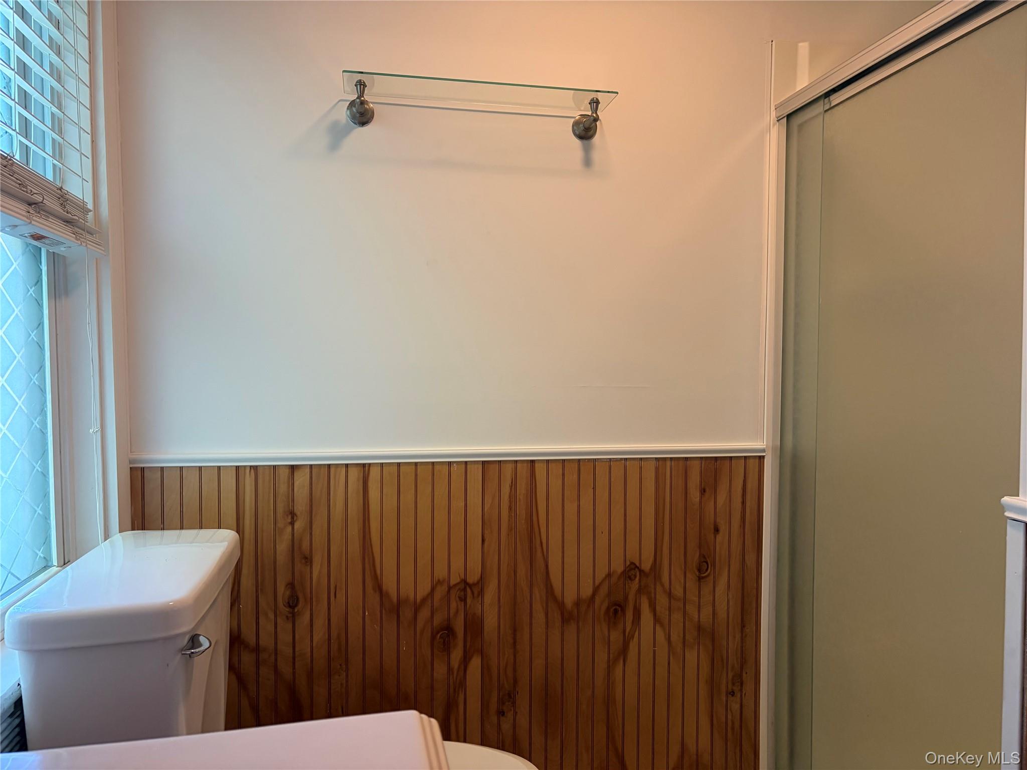 549 Main Road, Unit B photo 11