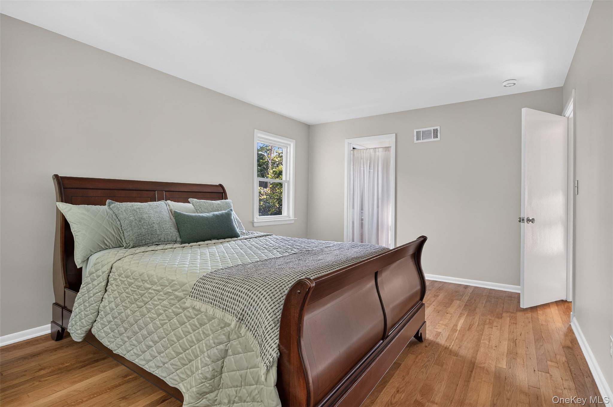 27 Anpell Drive – For Sale photo 35