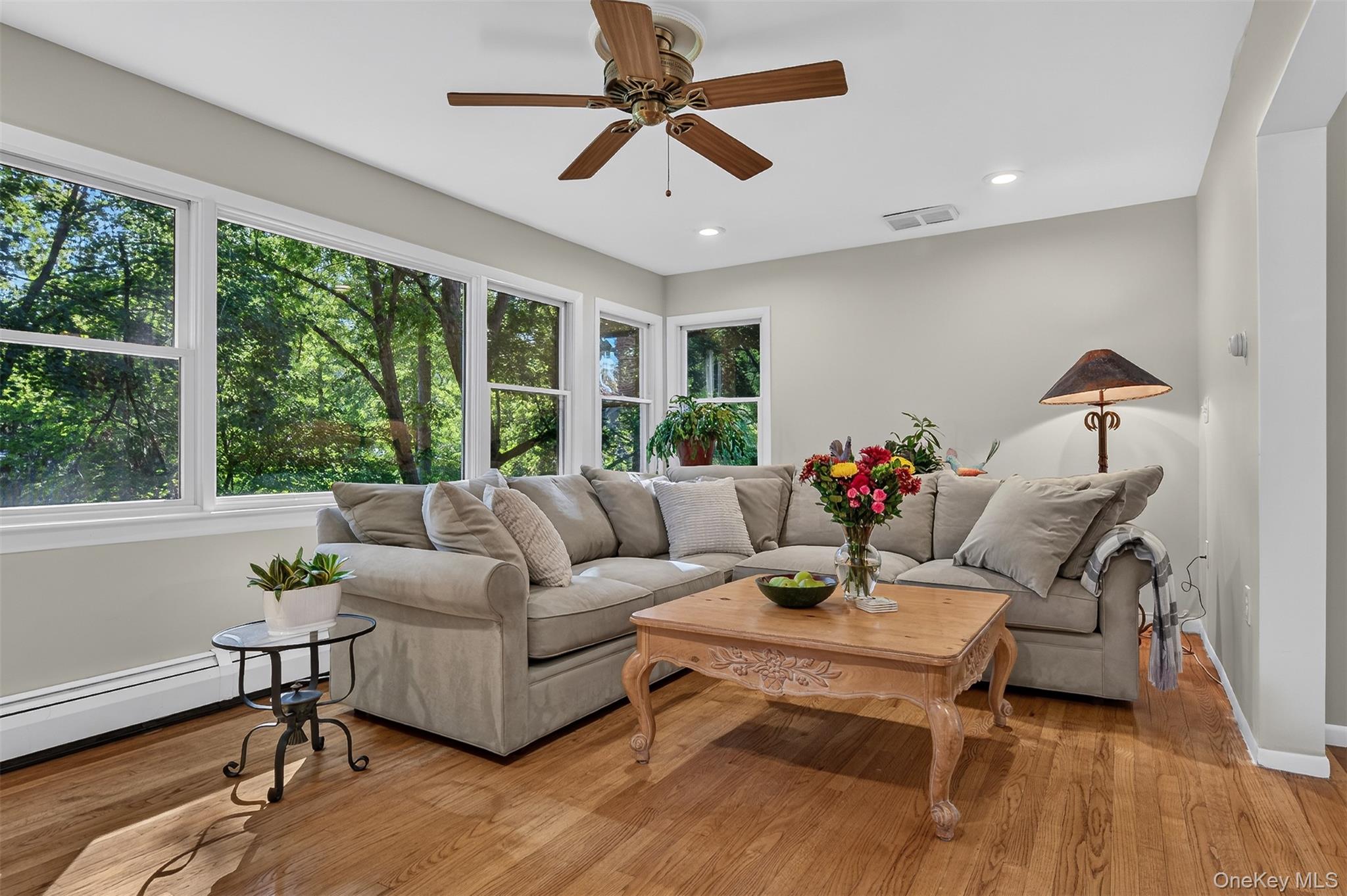 27 Anpell Drive – For Sale photo 16