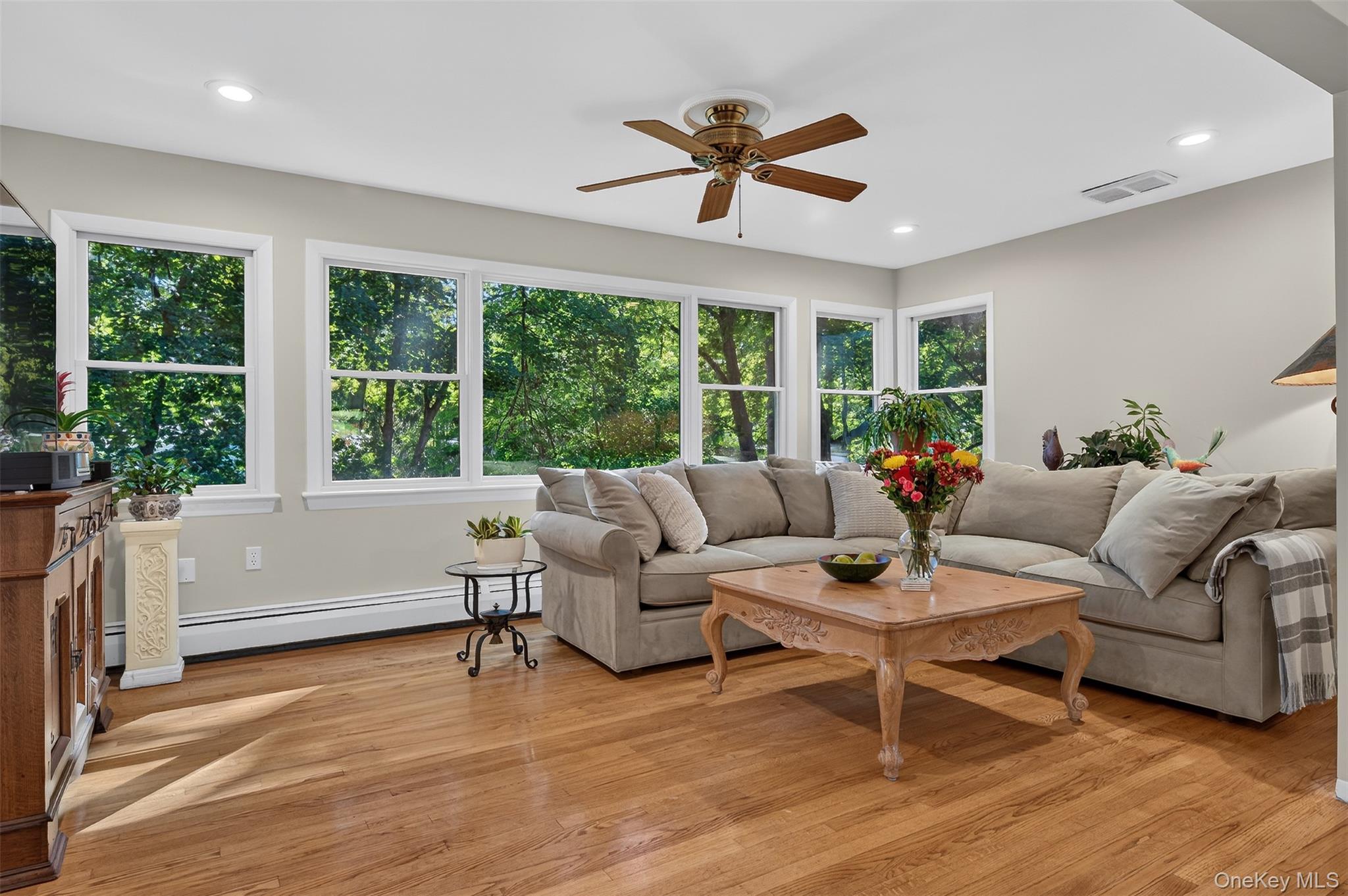27 Anpell Drive – For Sale photo 15