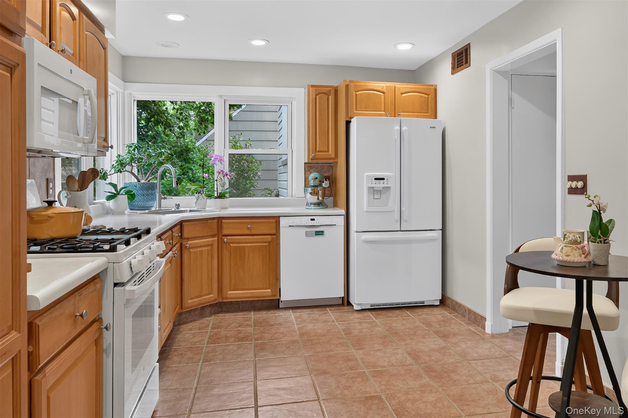 27 Anpell Drive – For Sale photo 30